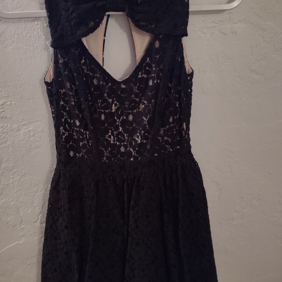 Material girl black lace dress - Picture 2 of 7